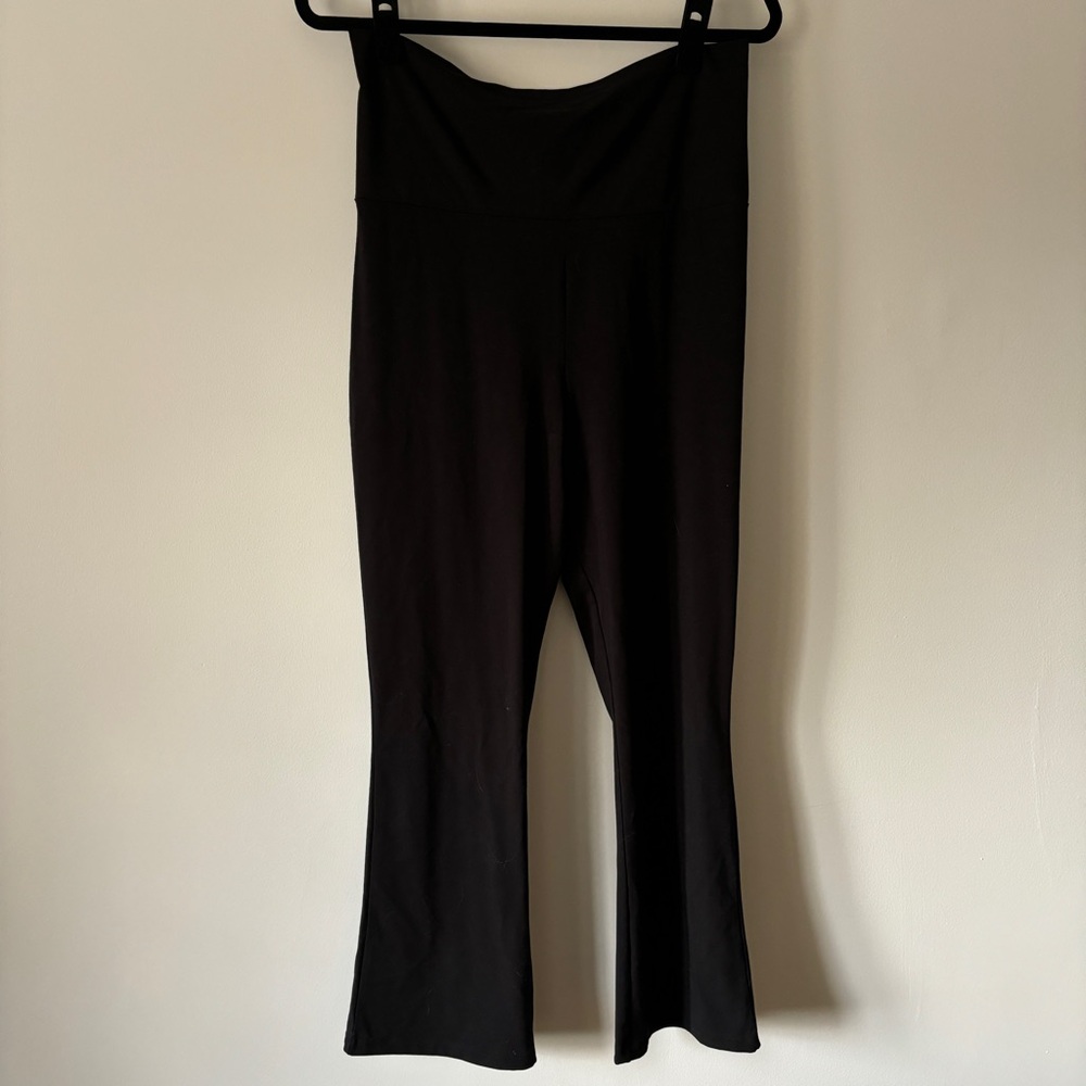 HATCH Maternity The Ultimate Before, During, After Crop Flare Legging Size M